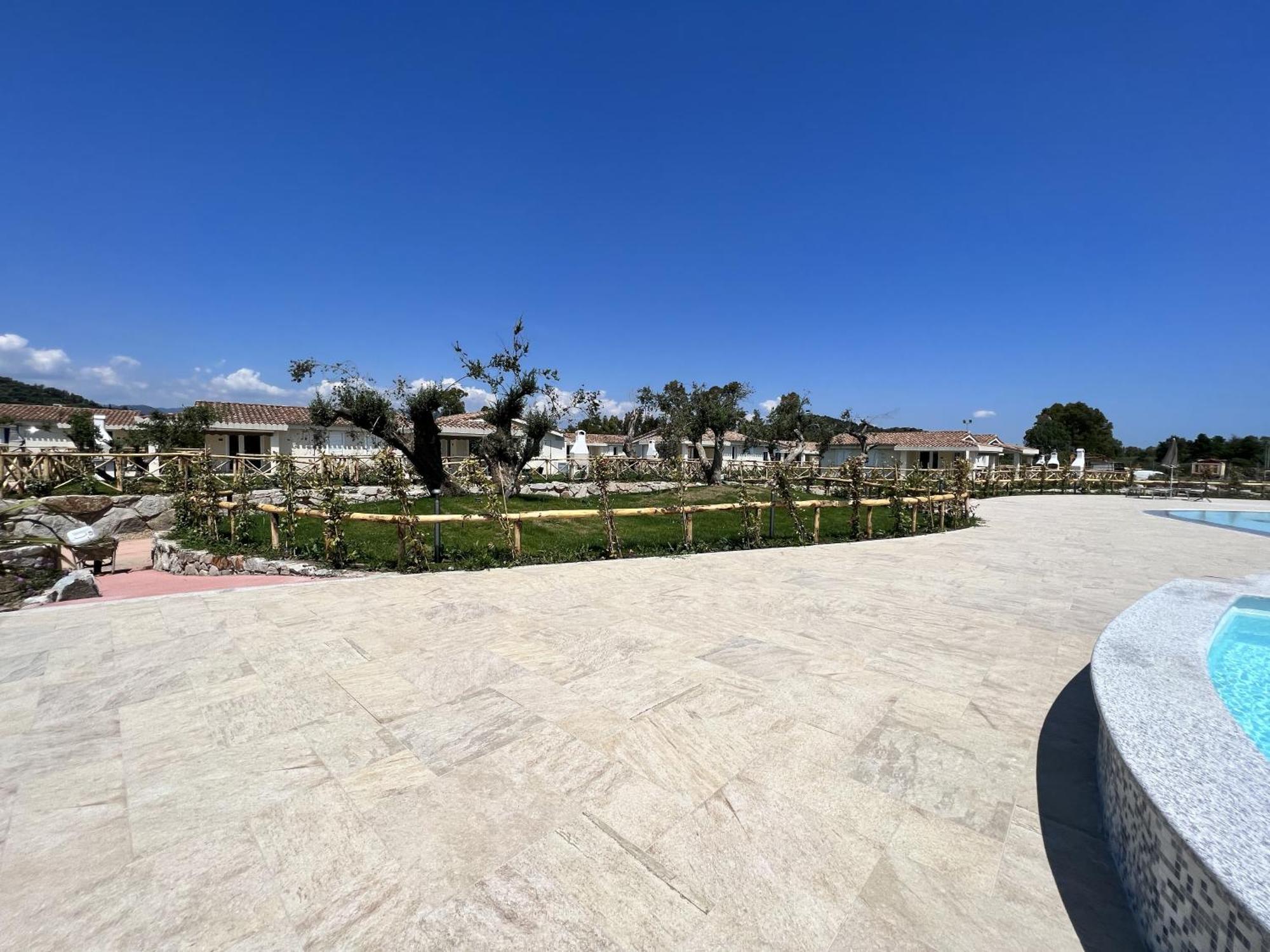 Ville D'Ogliastra 2 - Marina Suites Cardedu Exterior foto
